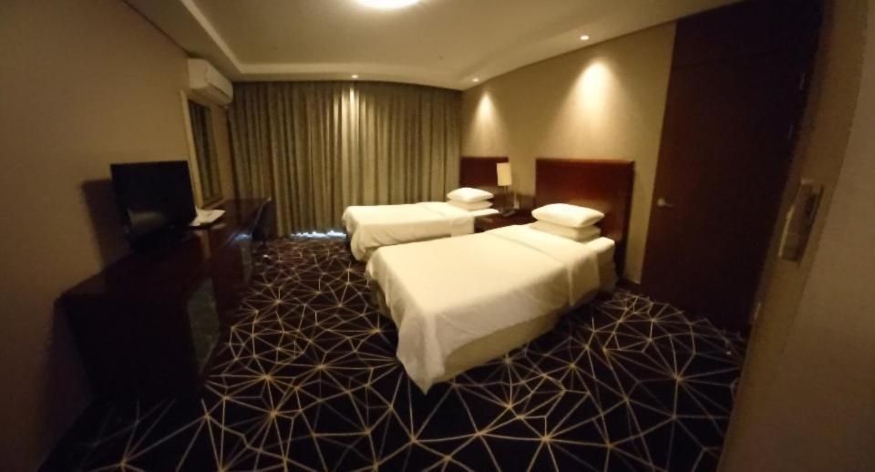 Pocheon Adonis Art Hill Hotel Экстерьер фото